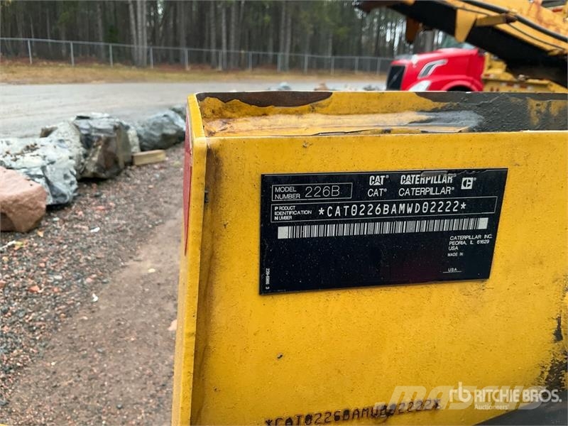 CAT 226B3 Skid Steer Loader Lietoti riteņu kompaktiekrāvēji