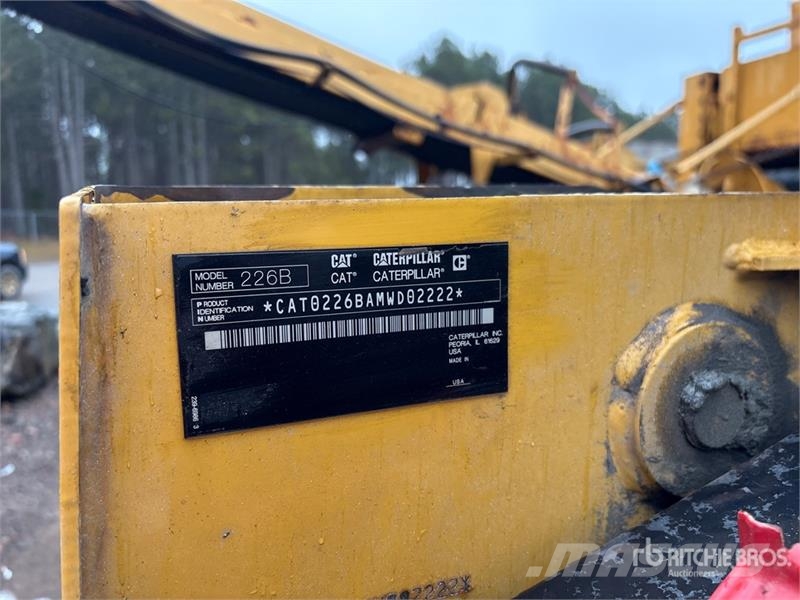 CAT 226B3 Skid Steer Loader لوادر انزلاقية التوجيه