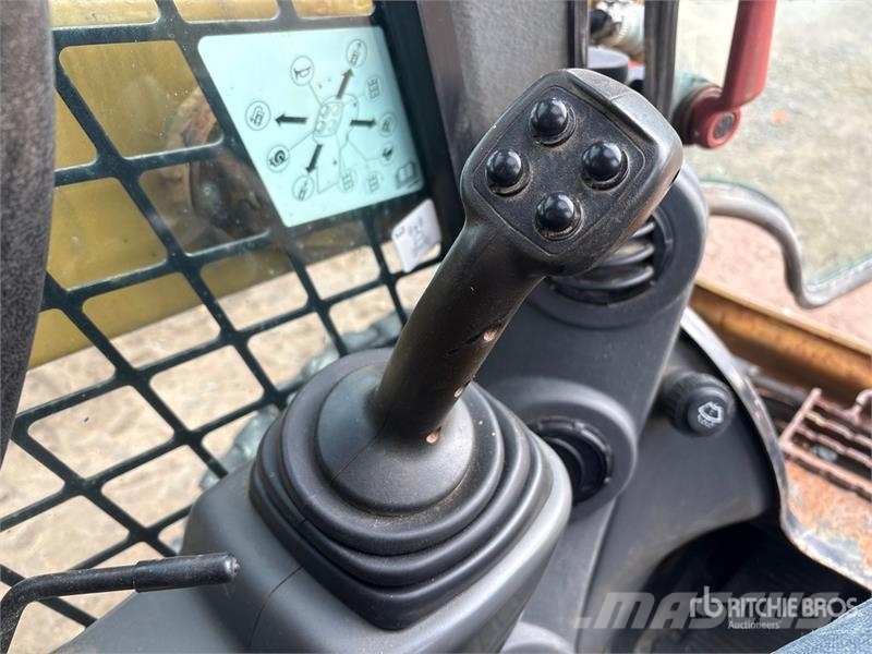 CAT 226D Šmykom riadené nakladače