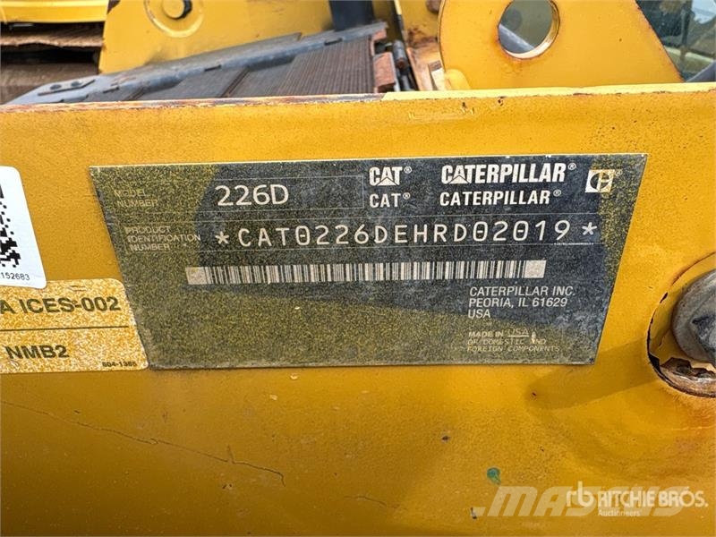 CAT 226D Šmykom riadené nakladače