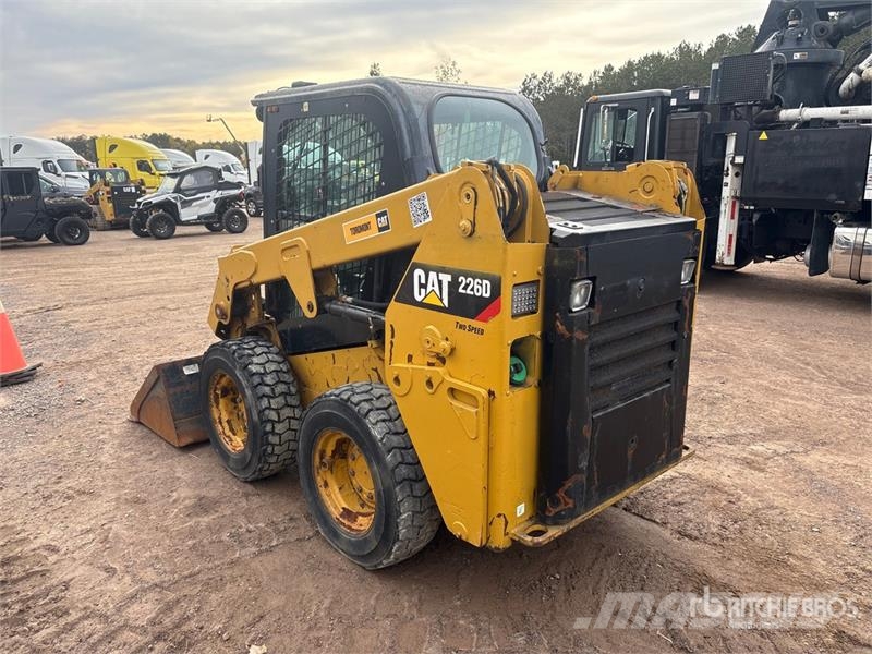 CAT 226D Šmykom riadené nakladače