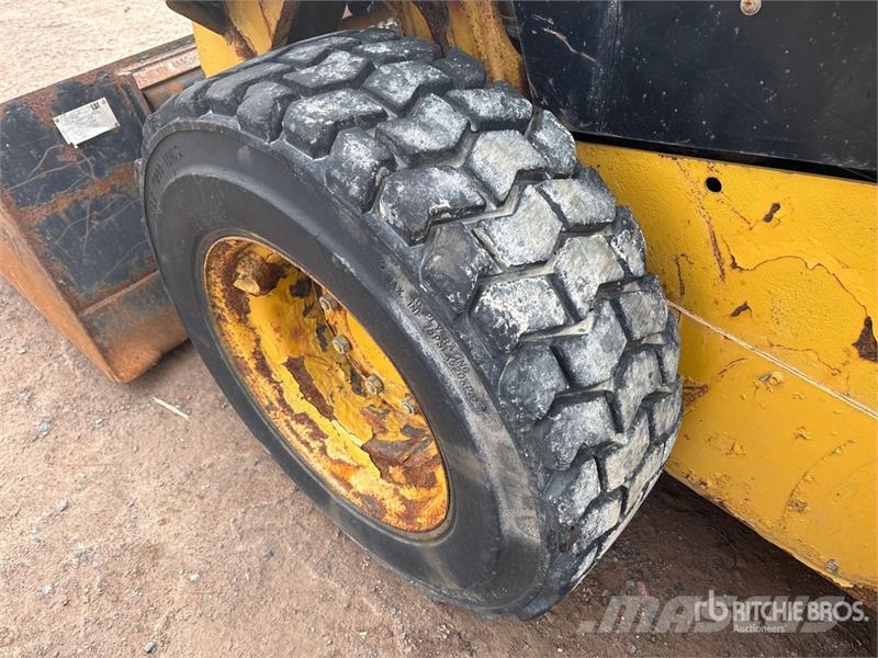 CAT 226D Šmykom riadené nakladače