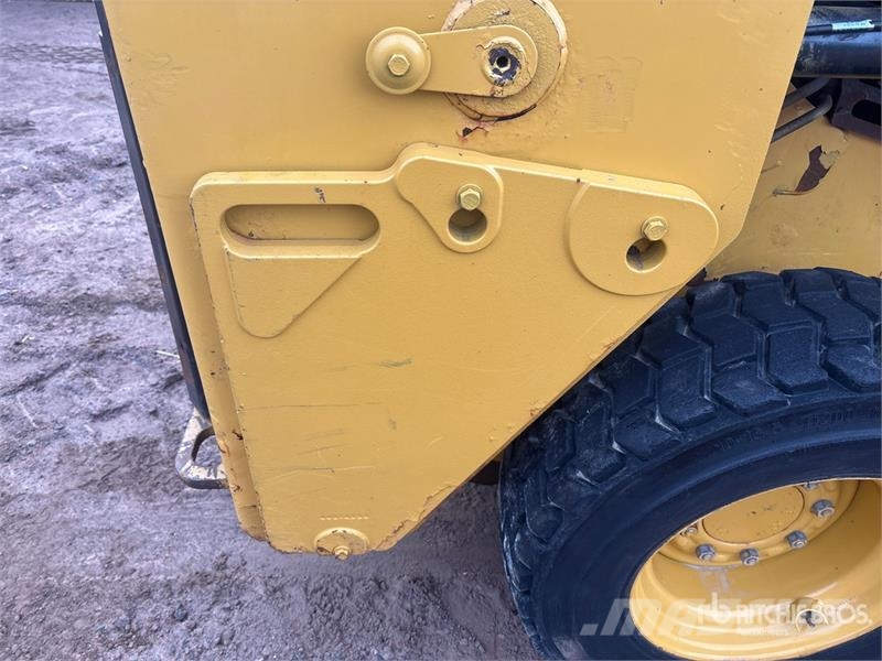 CAT 226D Šmykom riadené nakladače