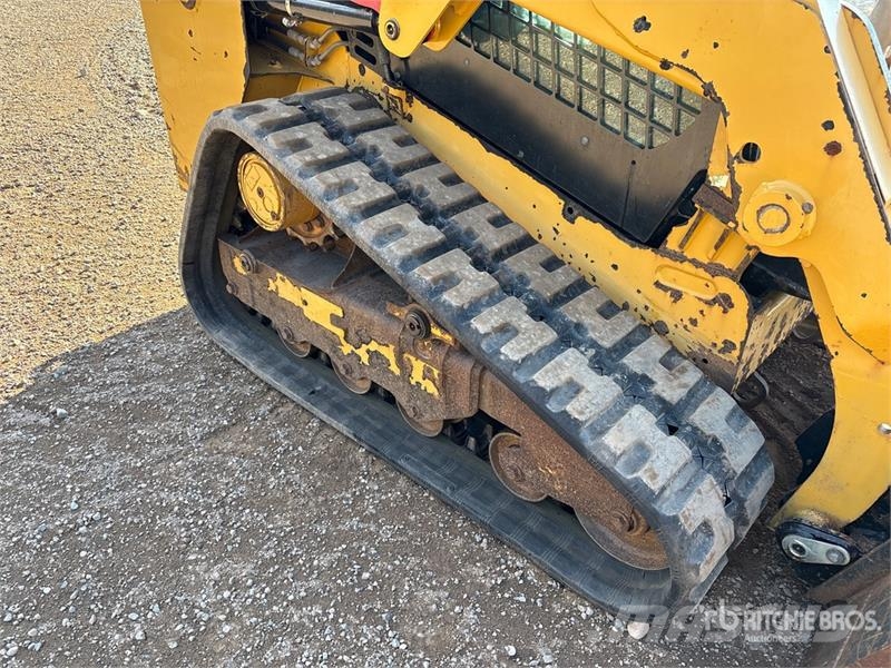 CAT 239D Minicargadoras