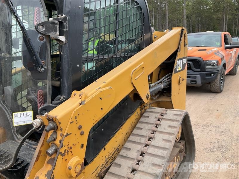CAT 239D Skid steer mini nakladalci