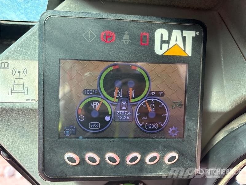 CAT 239D Minicargadoras