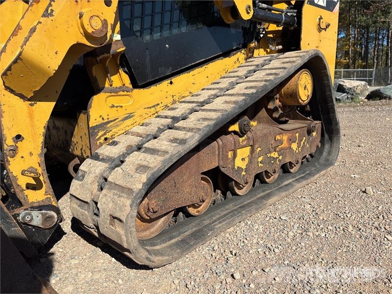 CAT 239D Skid steer loderler