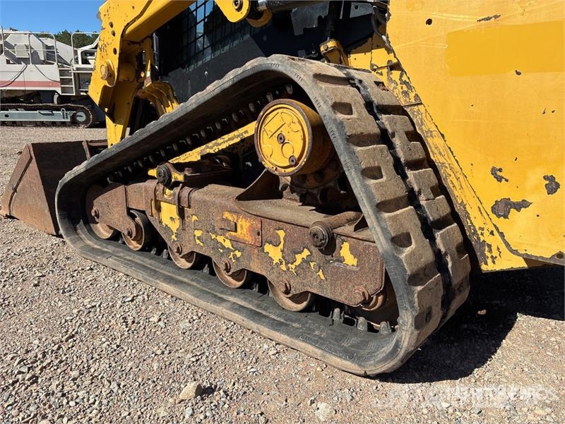 CAT 239D Skid steer loderler