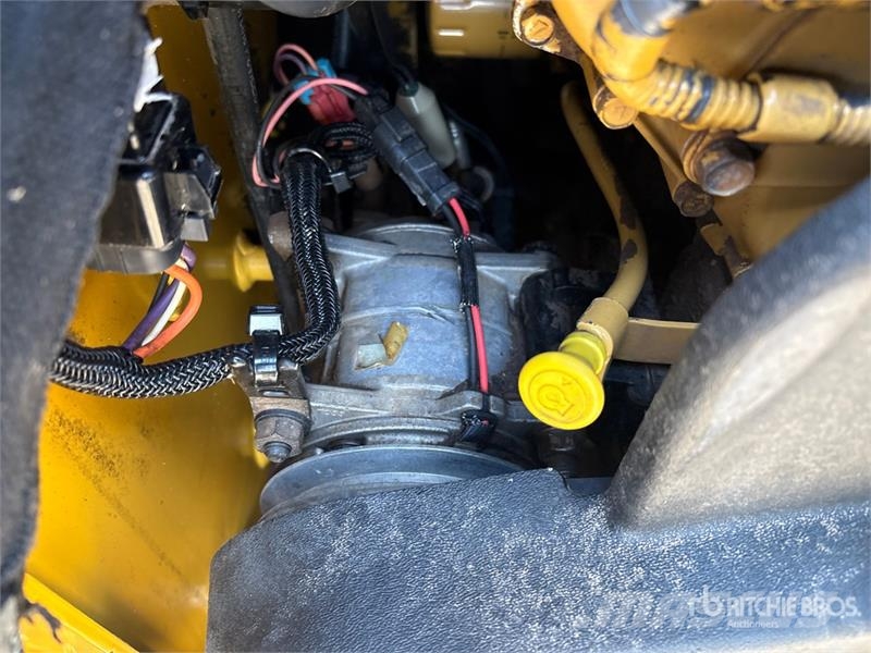CAT 239D Minicargadoras