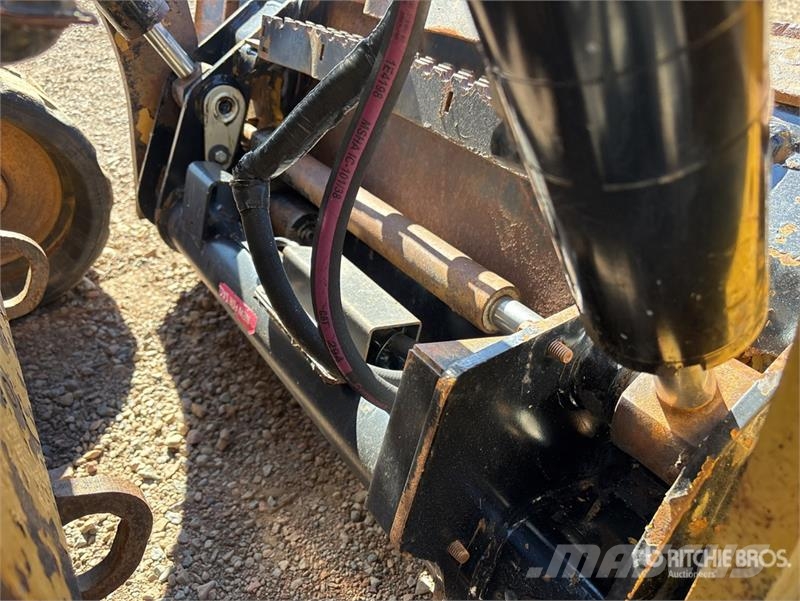 CAT 239D Skid steer loderler