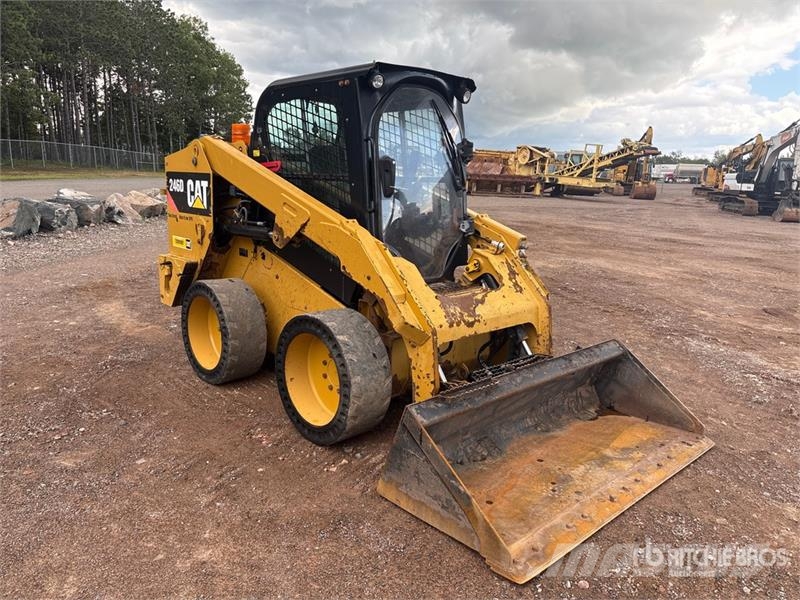 CAT 246D Chargeuse compacte