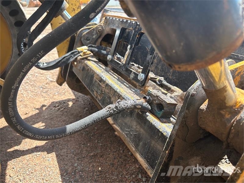 CAT 246D Chargeuse compacte