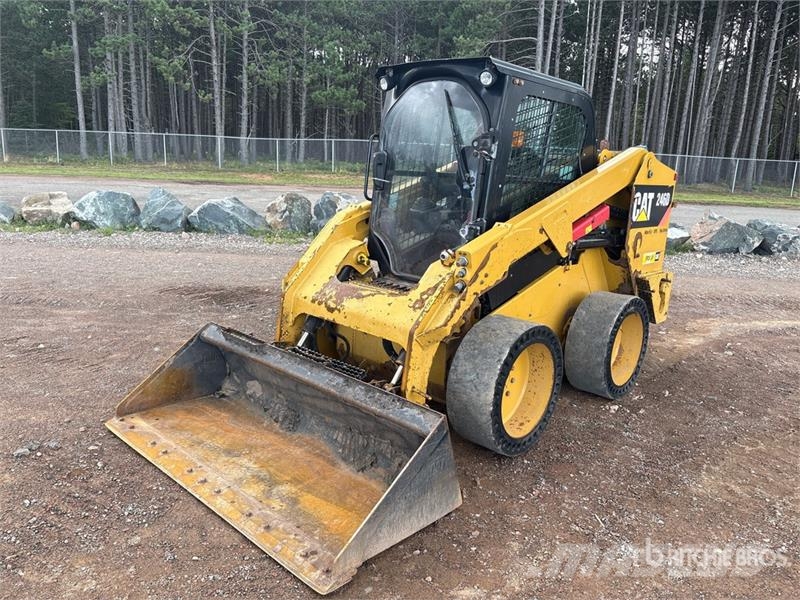 CAT 246D Chargeuse compacte