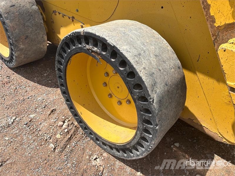 CAT 246D Chargeuse compacte