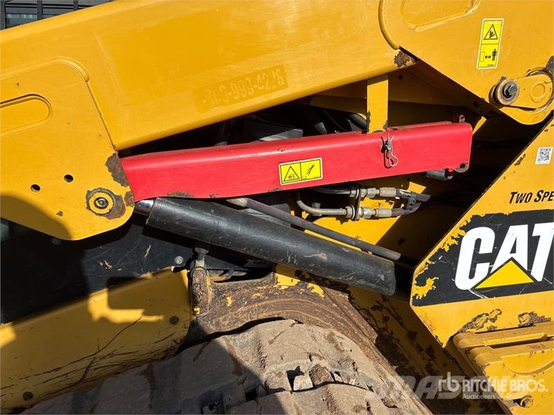 CAT 259D لوادر انزلاقية التوجيه