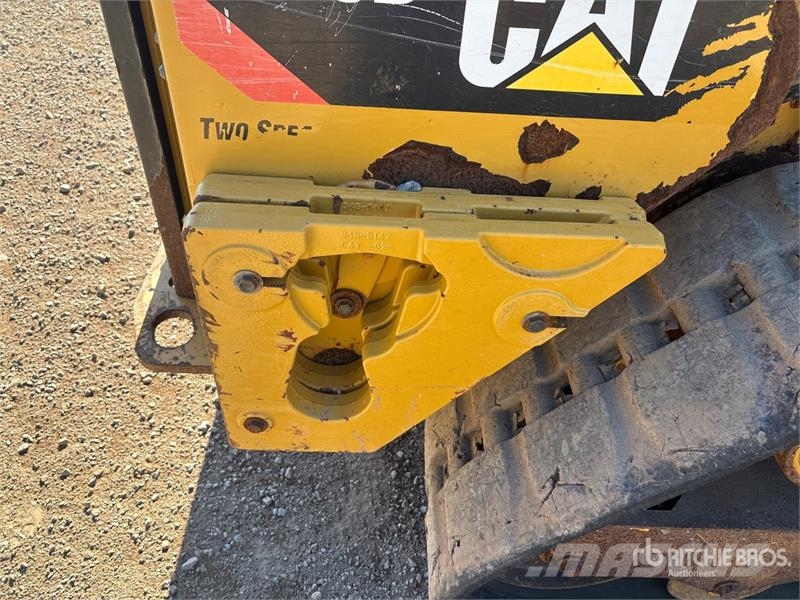 CAT 259D لوادر انزلاقية التوجيه