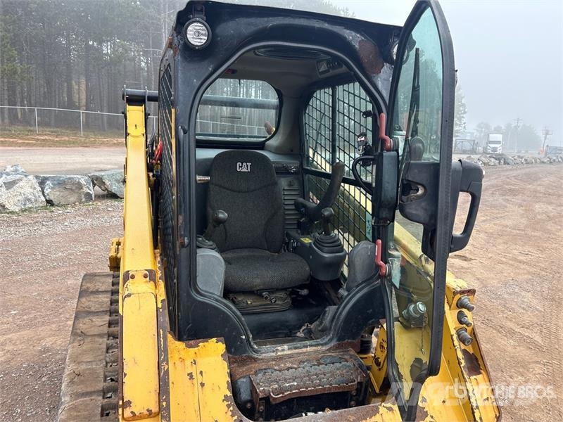 CAT 259D Šmykom riadené nakladače
