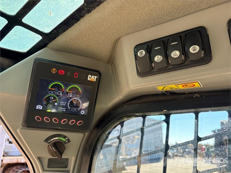 CAT 259D Liukuohjatut kuormaajat