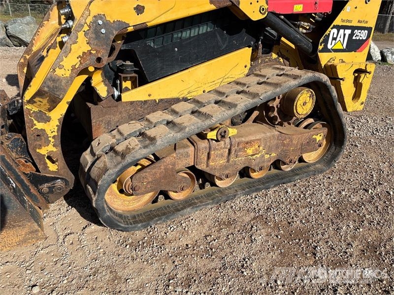 CAT 259D لوادر انزلاقية التوجيه