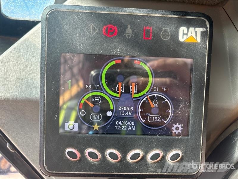 CAT 259D لوادر انزلاقية التوجيه