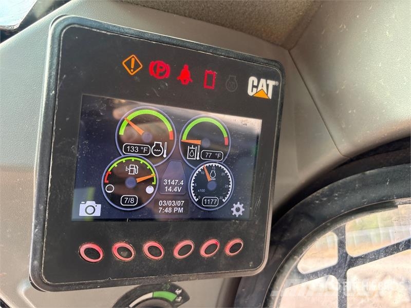 CAT 259D スキッドステアローダー