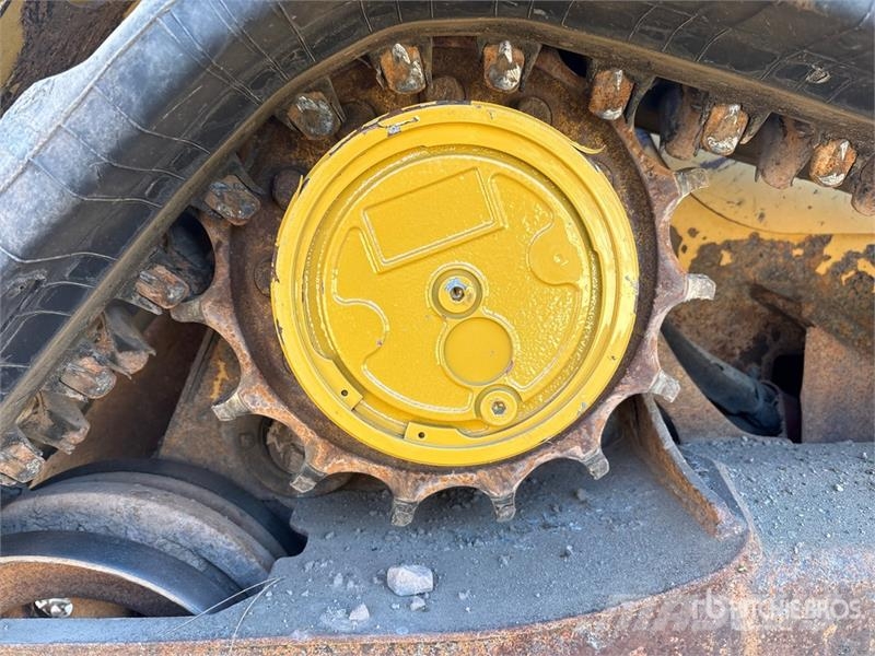 CAT 259D لوادر انزلاقية التوجيه