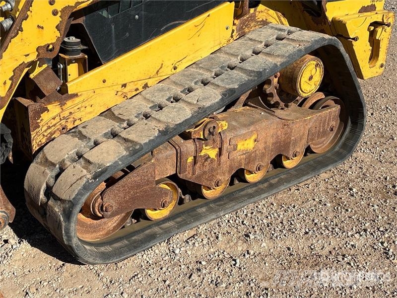 CAT 259D لوادر انزلاقية التوجيه