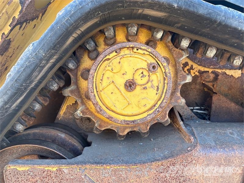 CAT 259D لوادر انزلاقية التوجيه