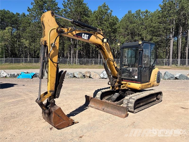 CAT 304.5 Mini Excavator Minigravemaskiner