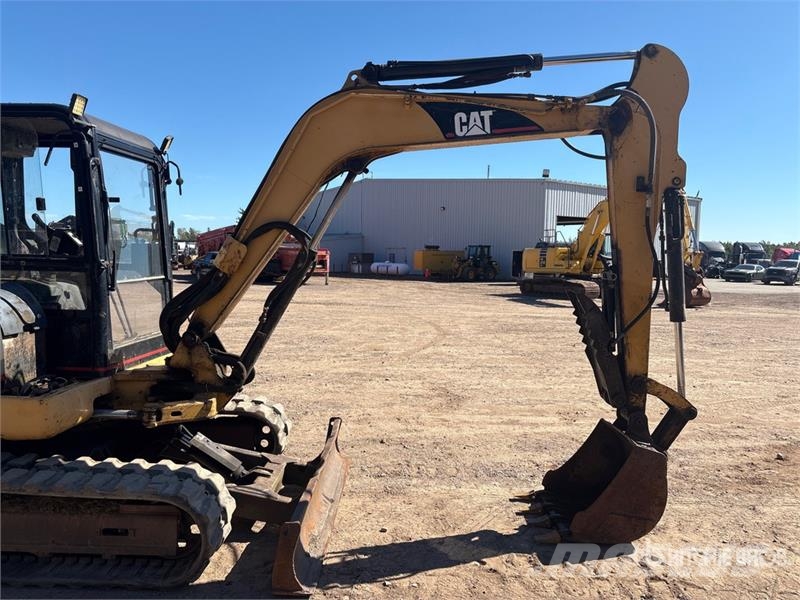 CAT 304.5 Mini Excavator Minigravemaskiner