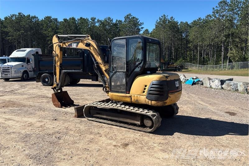 CAT 304.5 Mini Excavator Minigravemaskiner