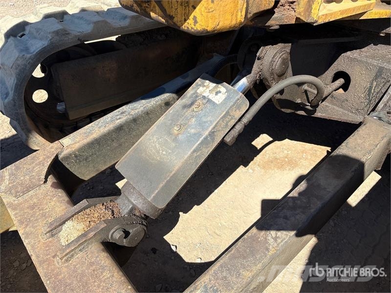 CAT 304.5 Mini Excavator Minigravemaskiner