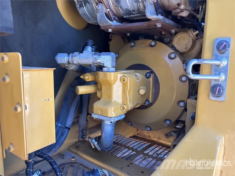 CAT 308E2 CR Kāpurķēžu ekskavatori