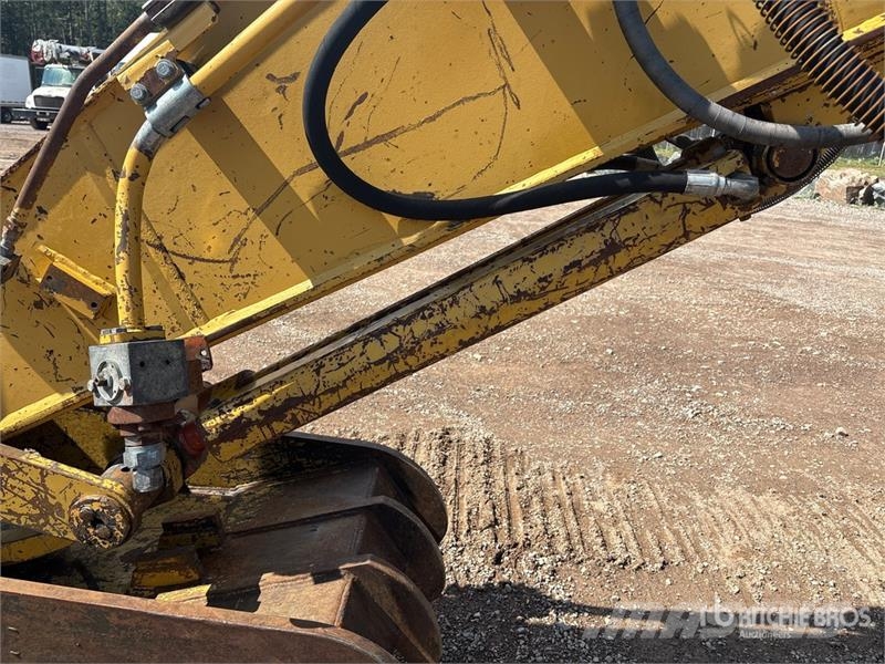 CAT 320 DL Tracked Excavator Crawler excavators