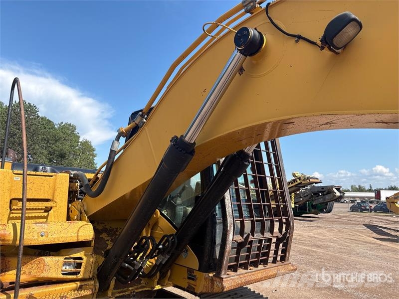 CAT 320 DL Tracked Excavator Crawler excavators