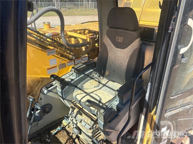 CAT 320C L Tracked Excavator Bageri gusjeničari