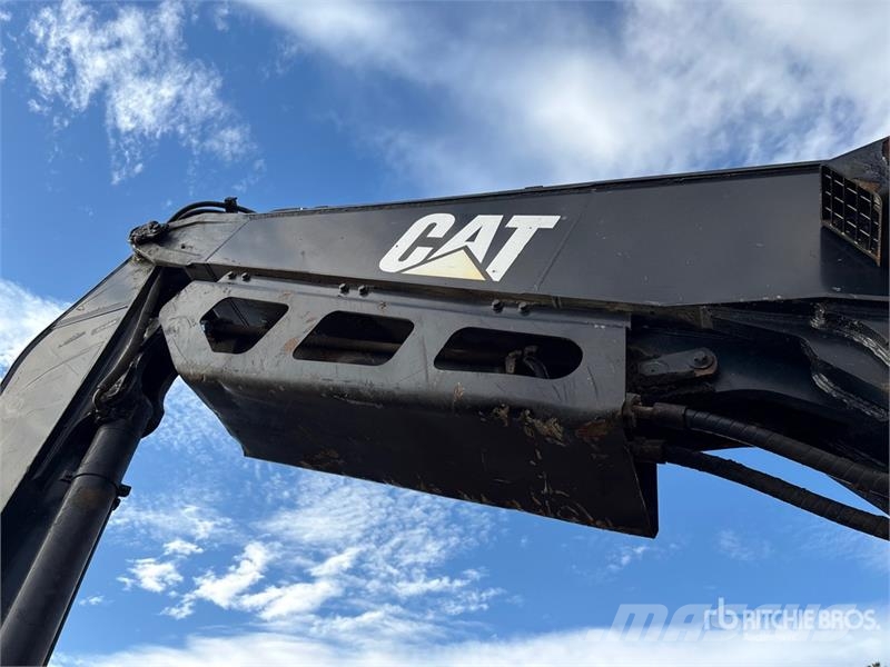 CAT 320D FM Heel Boom Log Loader ナックルブームローダー
