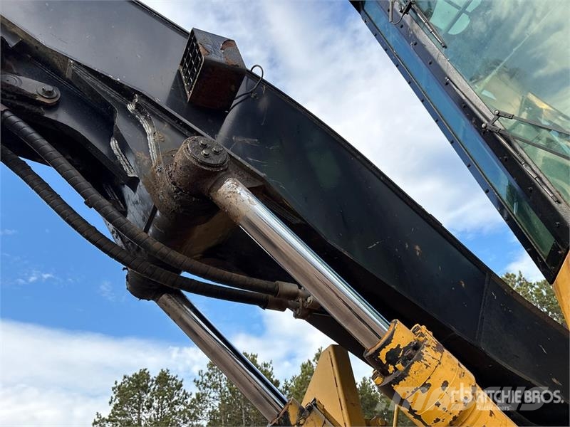 CAT 320D FM Heel Boom Log Loader ナックルブームローダー