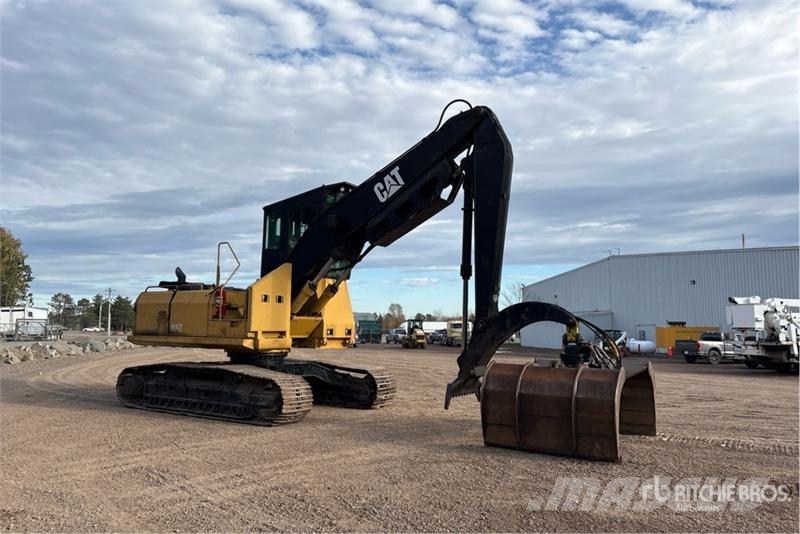 CAT 320D FM Heel Boom Log Loader ナックルブームローダー