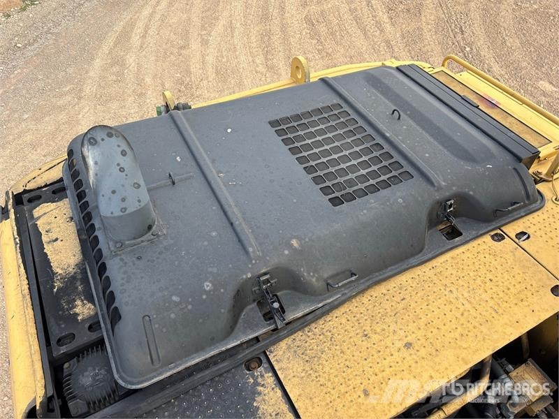 CAT 320D FM Track Material Handler Construção - Outros
