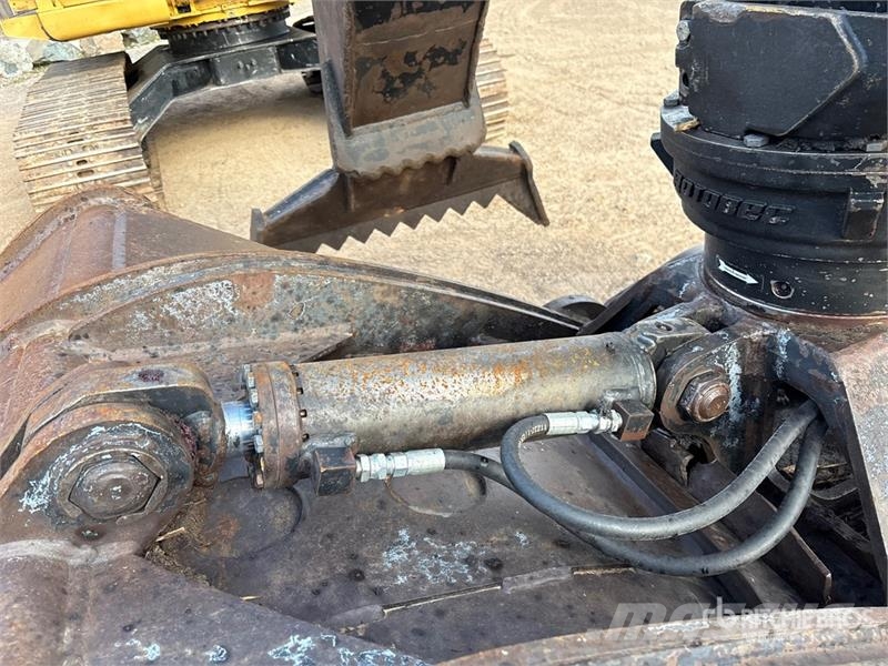 CAT 320D FM Tracked Log Loader لوادر بذراع مفصلي