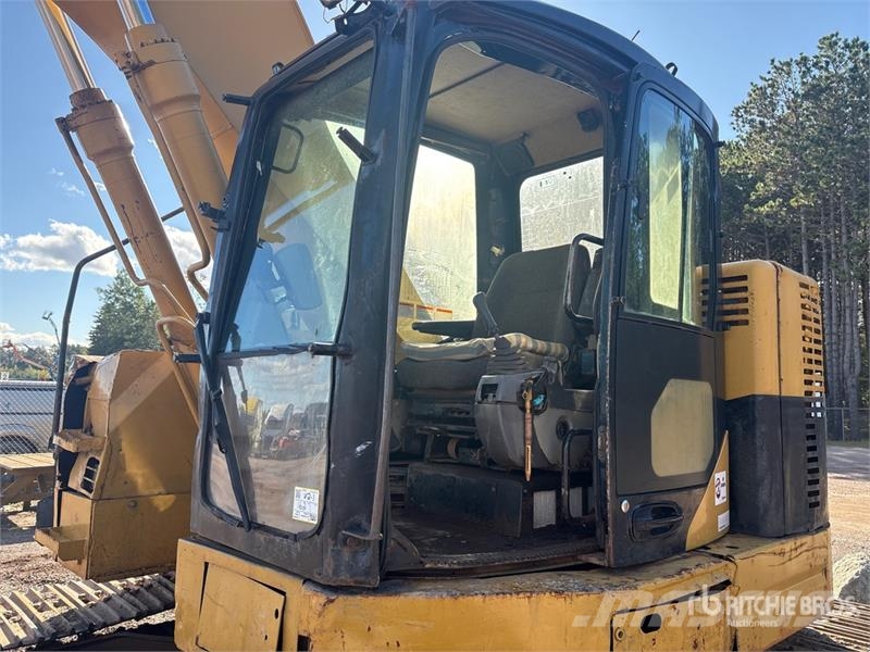 CAT 321C LCR Tracked Excavator Pásová rýpadla