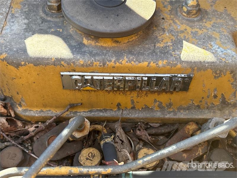 CAT 321C LCR Tracked Excavator Pásová rýpadla