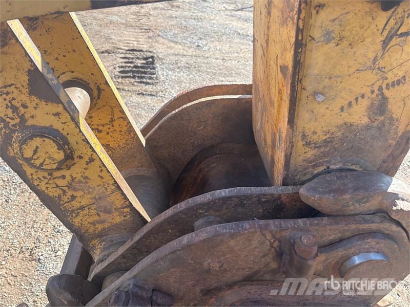 CAT 321C LCR Tracked Excavator Pásová rýpadla