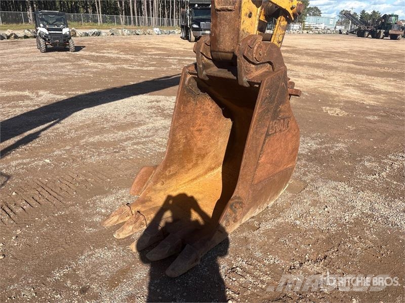 CAT 321CLcr Tracked Excavator Paletli ekskavatörler