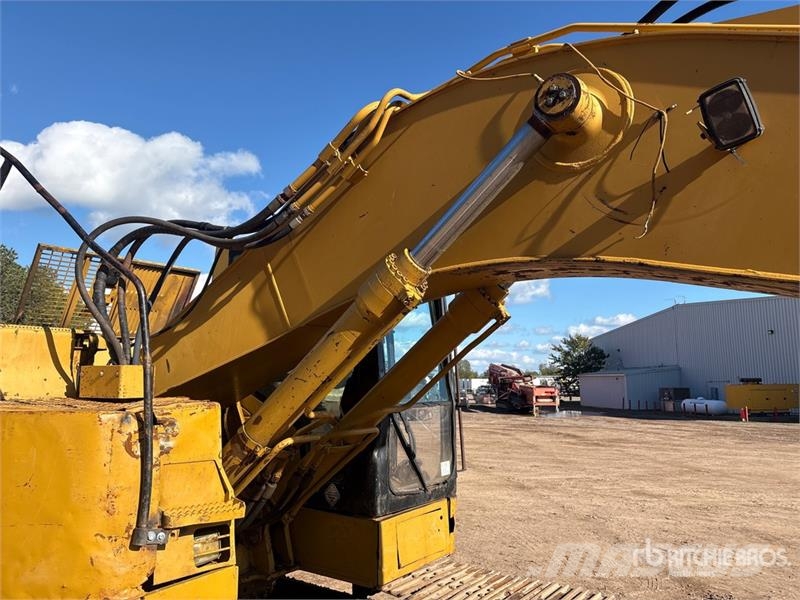 CAT 321CLcr Tracked Excavator Paletli ekskavatörler