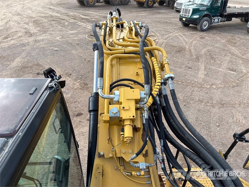 CAT 325F L CR Tracked Excavator Raupenbagger