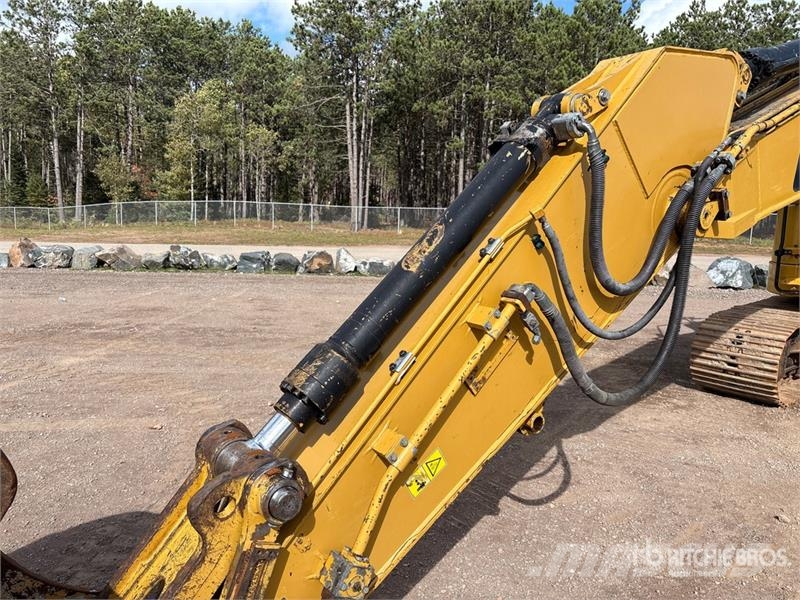 CAT 325F L CR Tracked Excavator Raupenbagger