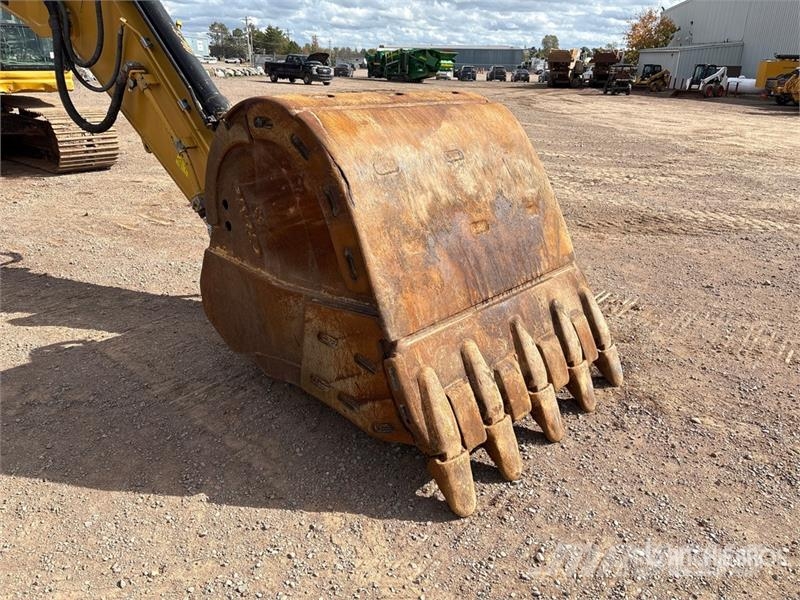 CAT 325F L CR Tracked Excavator Raupenbagger