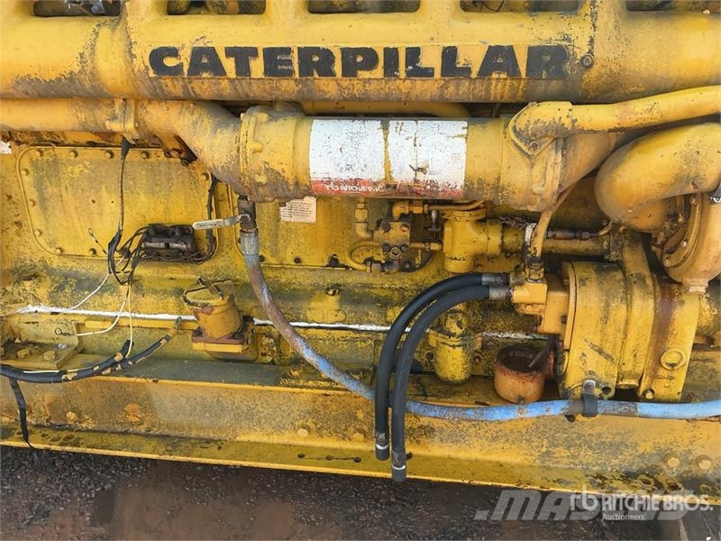 CAT 398 Motorok